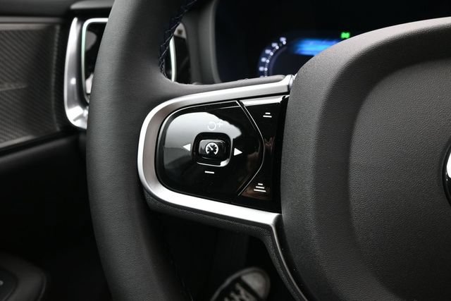 New 2026 Volvo V60 B5 Cross Country Plus w/ Climate Package AWD/4WD image 25
