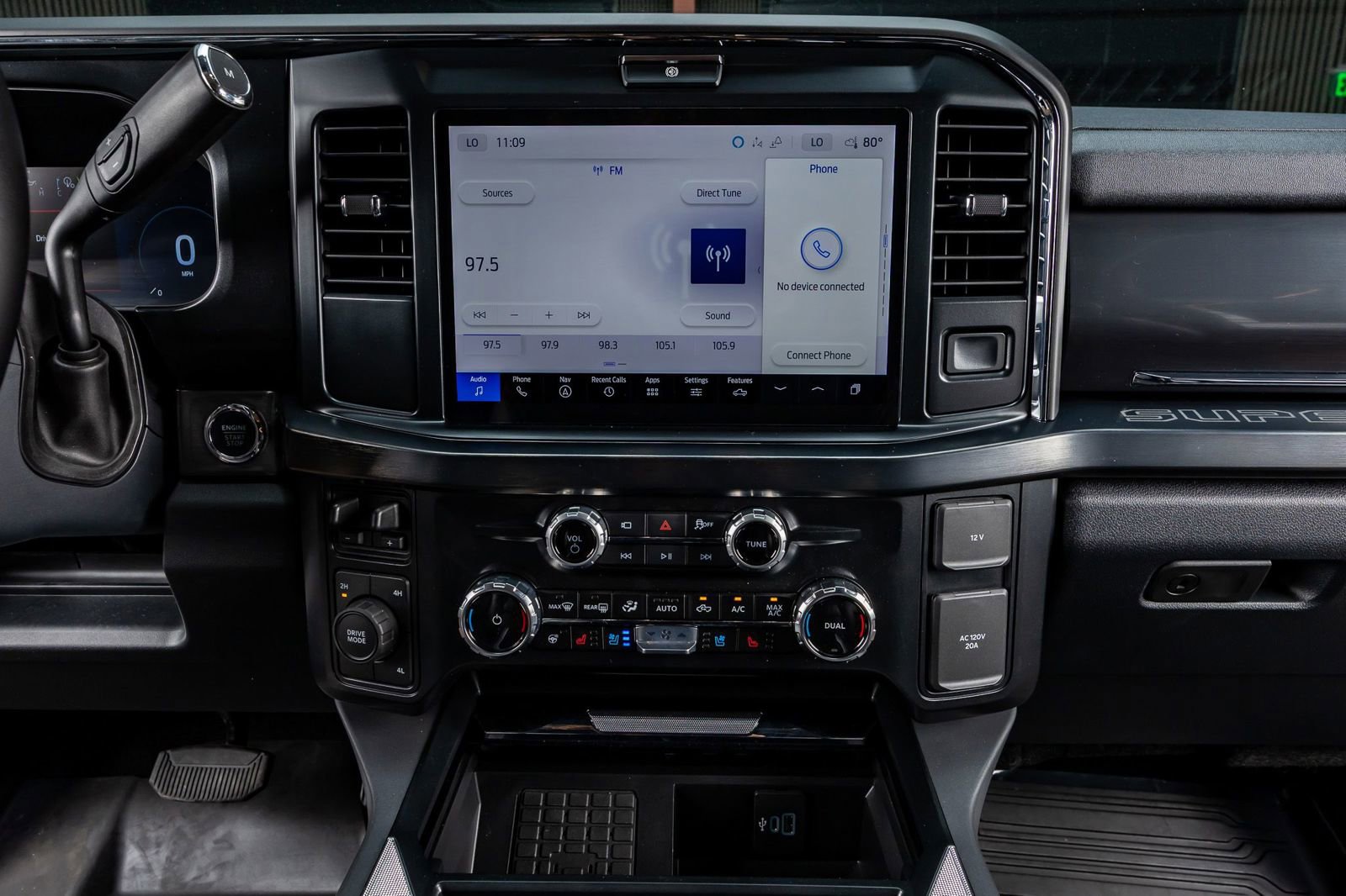 Used 2025 Ford F350 Lariat w/ Black Appearance Package image 24