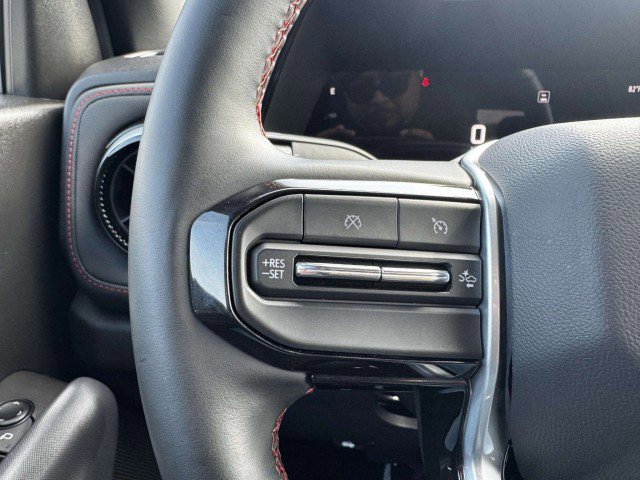 Used 2025 Chevrolet Colorado Z71 w/ Z71 Convenience Package 2 image 29