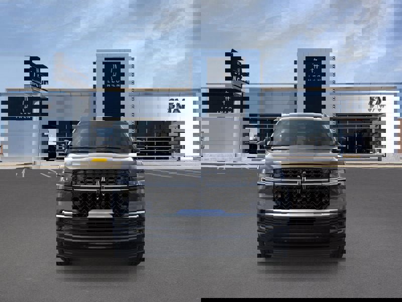 New 2025 Lincoln Navigator Reserve image 6