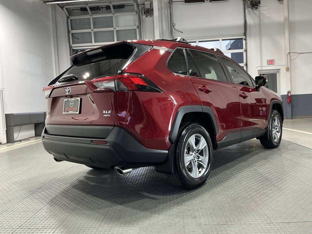 Used 2024 Toyota RAV4 XLE image 32