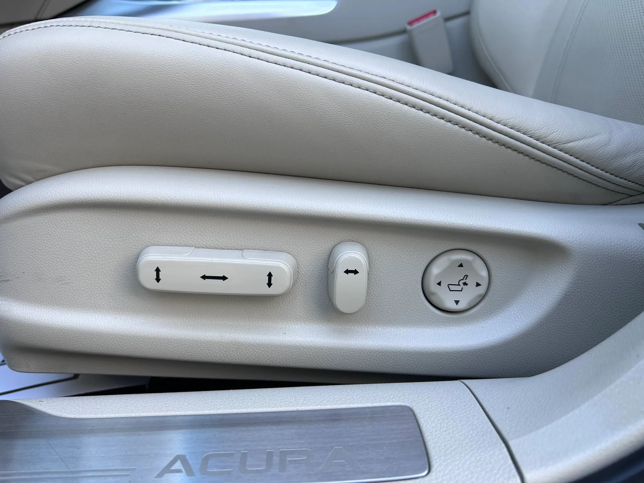 Used 2020 Acura RLX Sport Hybrid w/ Advance Pkg image 27