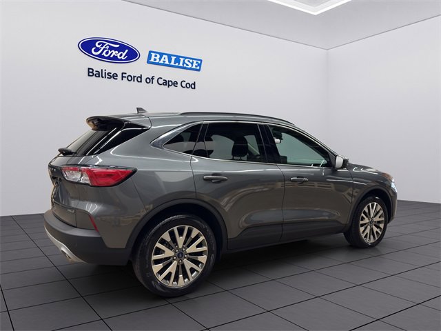 Used 2022 Ford Escape Titanium image 6