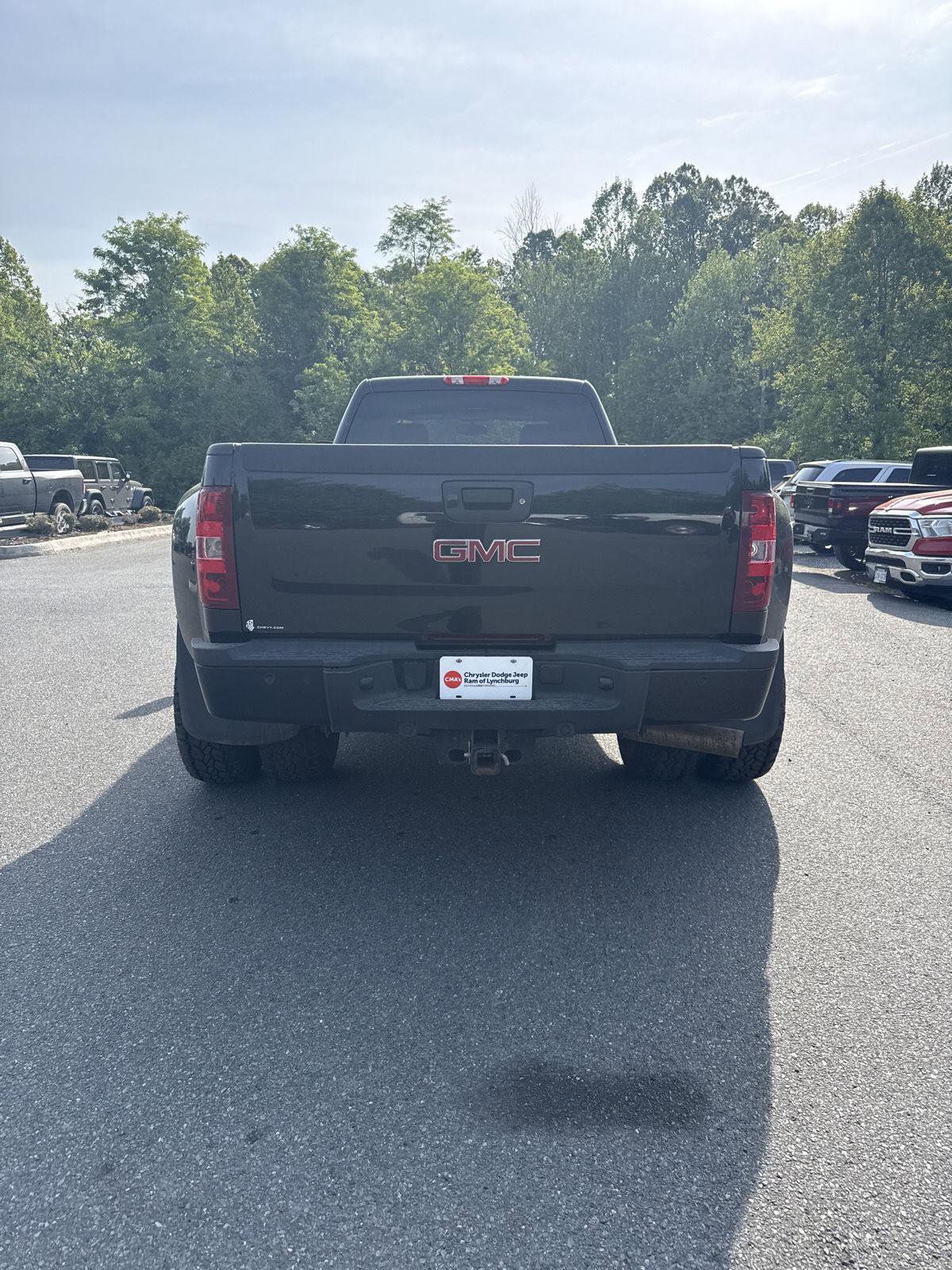 Used 2011 GMC Sierra 3500 Denali AWD/4WD image 5