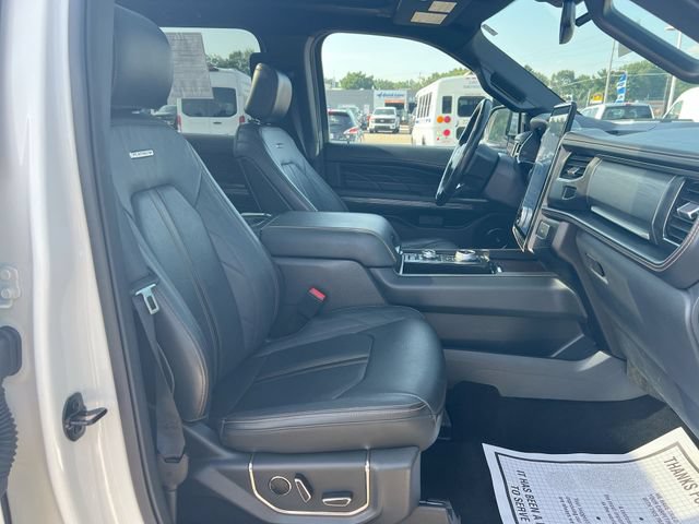 Used 2023 Ford Expedition Max Platinum AWD/4WD image 29