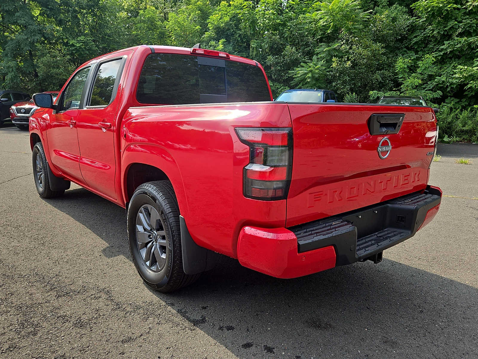 Used 2025 Nissan Frontier SV w/ SV Convenience Package AWD/4WD image 6