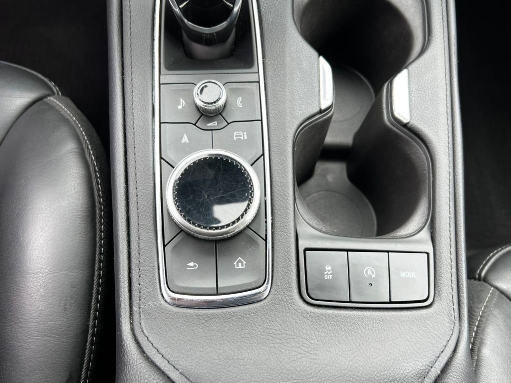 Used 2024 Cadillac XT4 Premium Luxury image 33