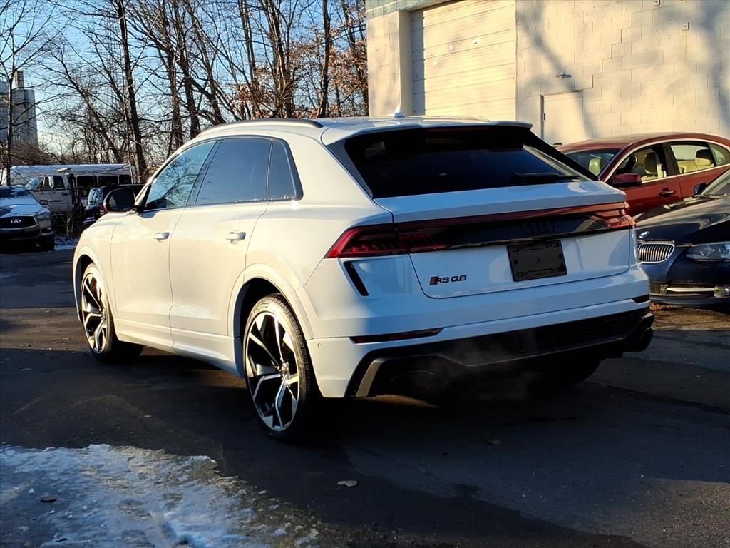 Used 2021 Audi RS Q8 w/ Carbon Optic Package AWD/4WD image 4