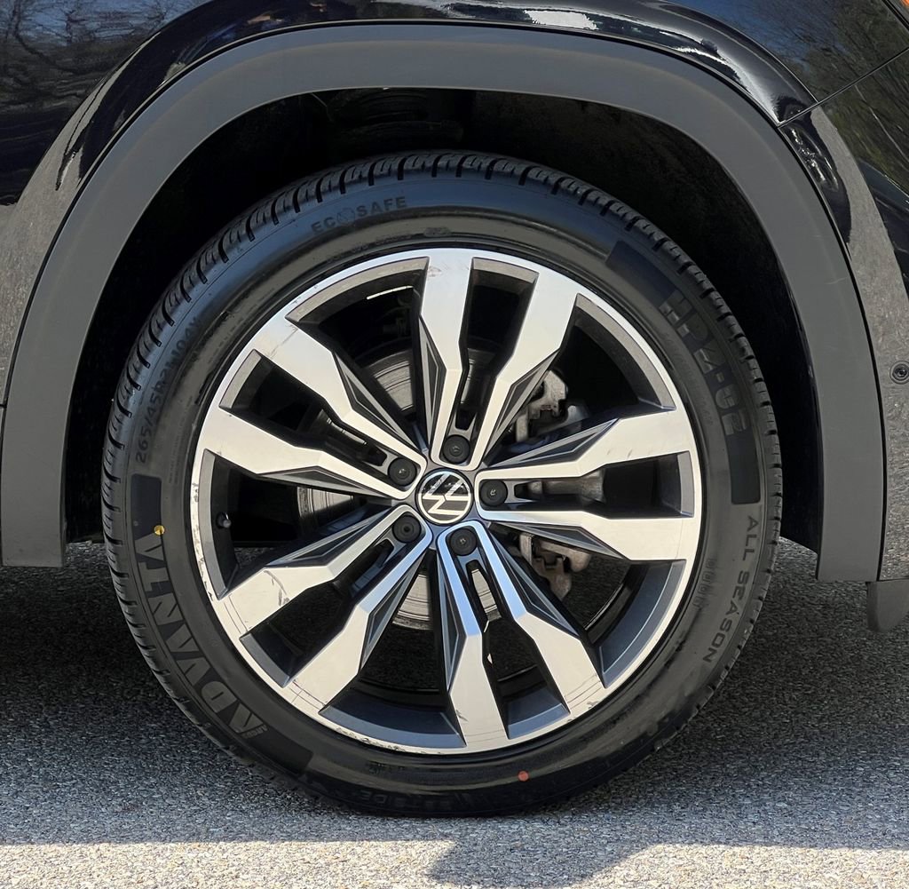 Used 2023 Volkswagen Atlas Cross Sport SEL Premium R-Line image 7