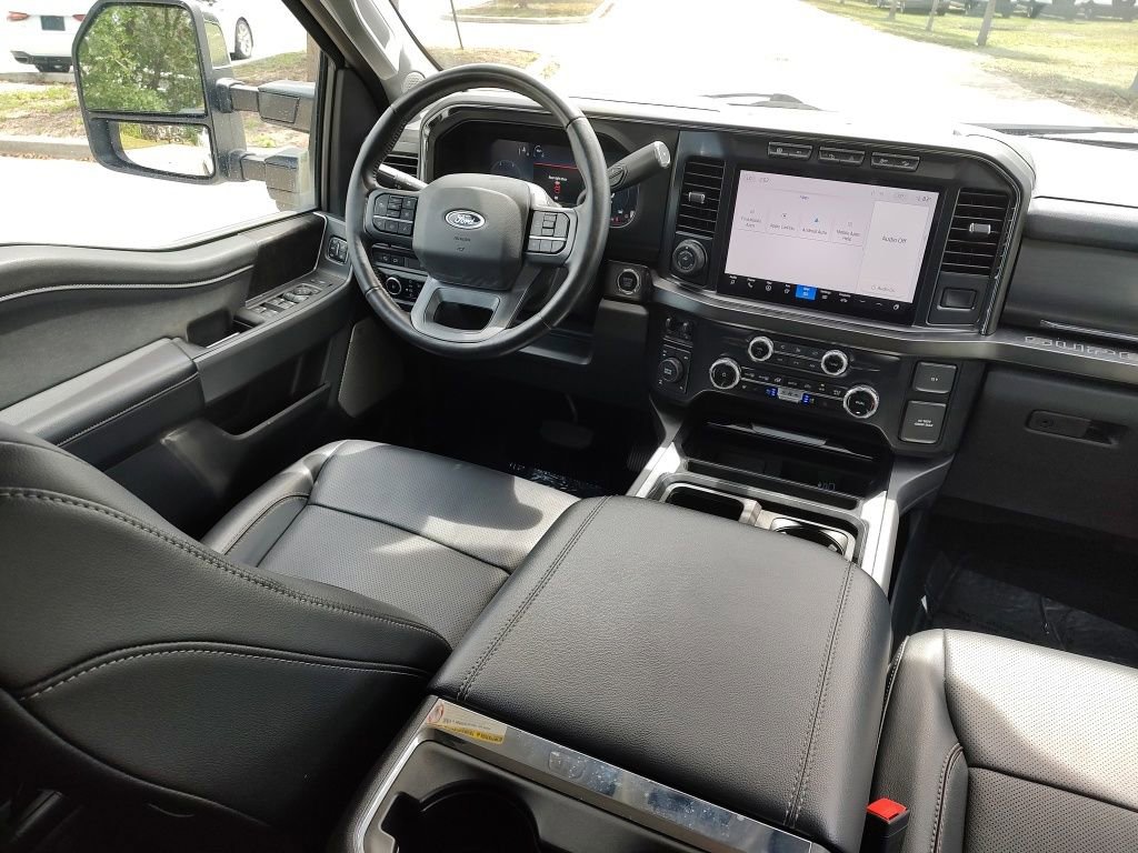 Used 2023 Ford F250 Lariat w/ Lariat Ultimate Package image 9