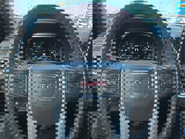 Used 2022 GMC Yukon SLT w/ SLT Luxury Package image 23