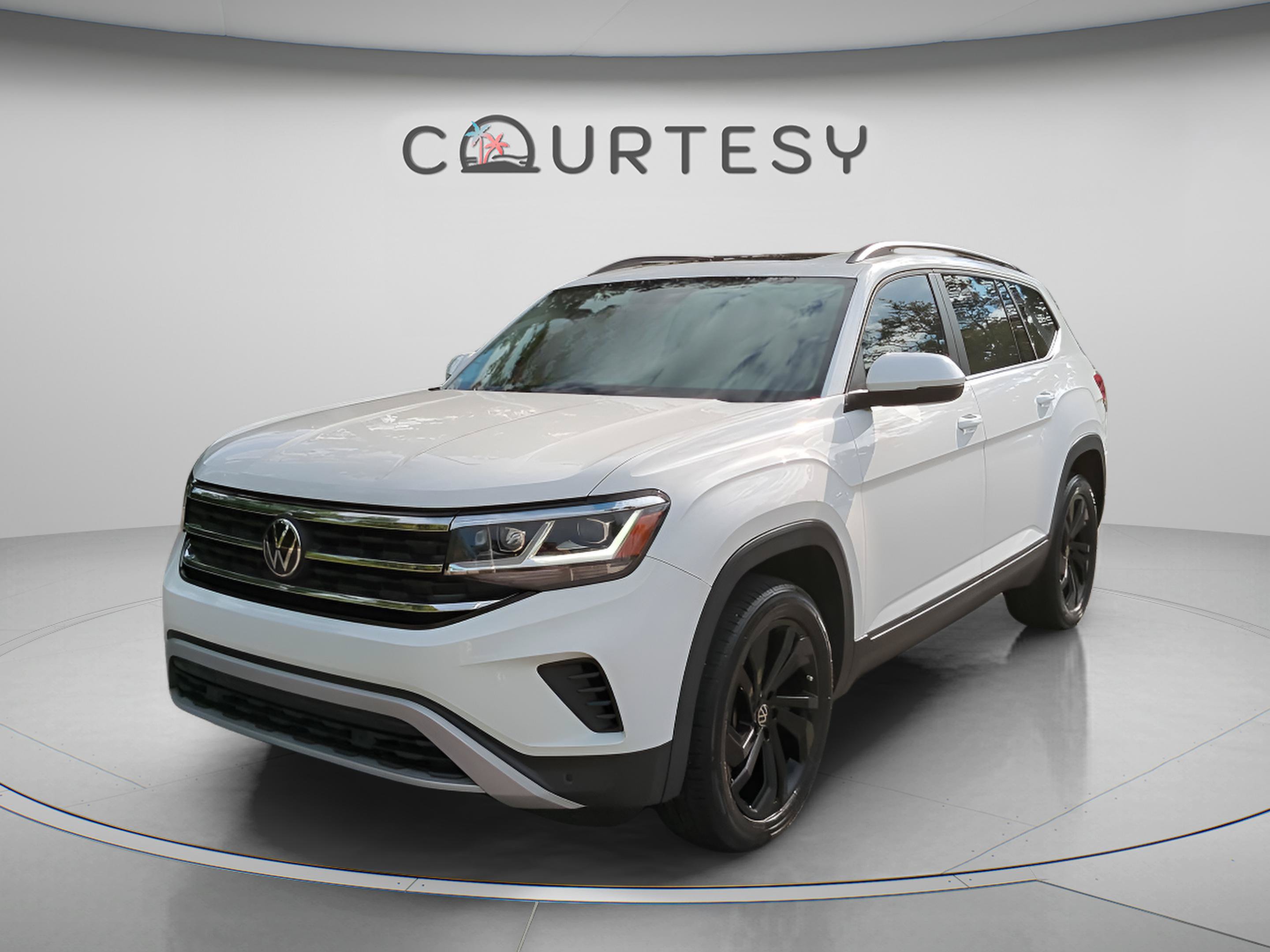Used 2023 Volkswagen Atlas SE FWD image 1