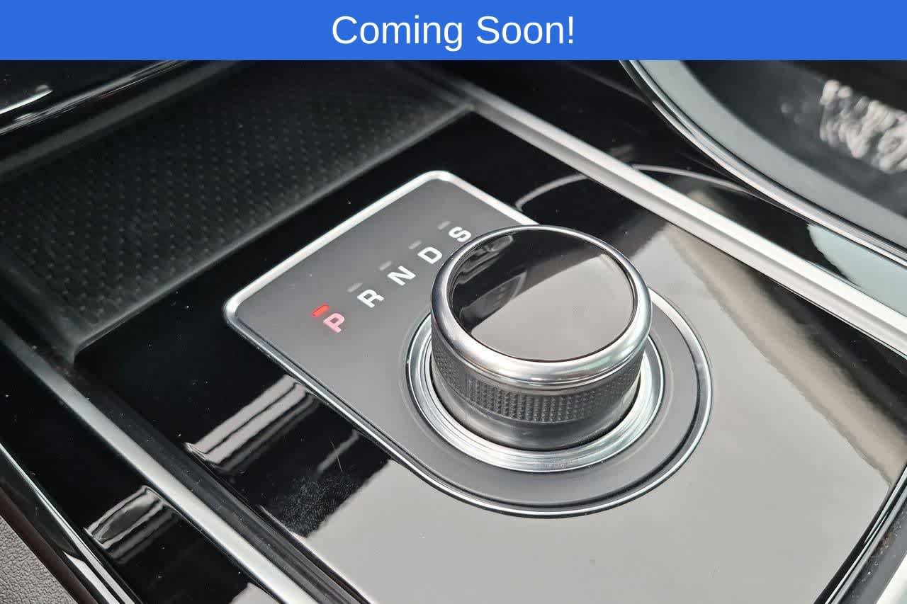 Used 2017 Jaguar XE Premium RWD image 33