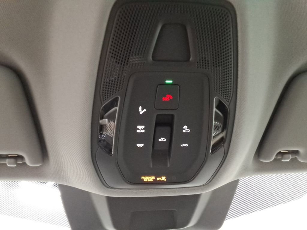 Used 2025 Audi Q5 Premium w/ Convenience Package image 28