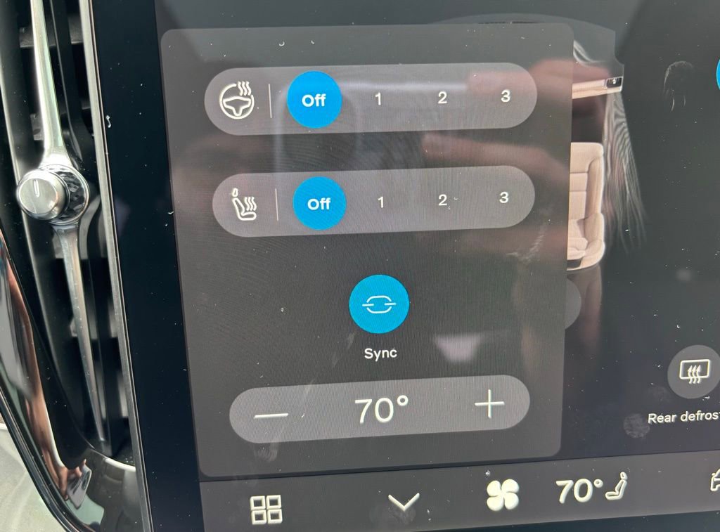 Certified 2026 Volvo XC90 B6 Plus w/ Protection Package Premier image 17