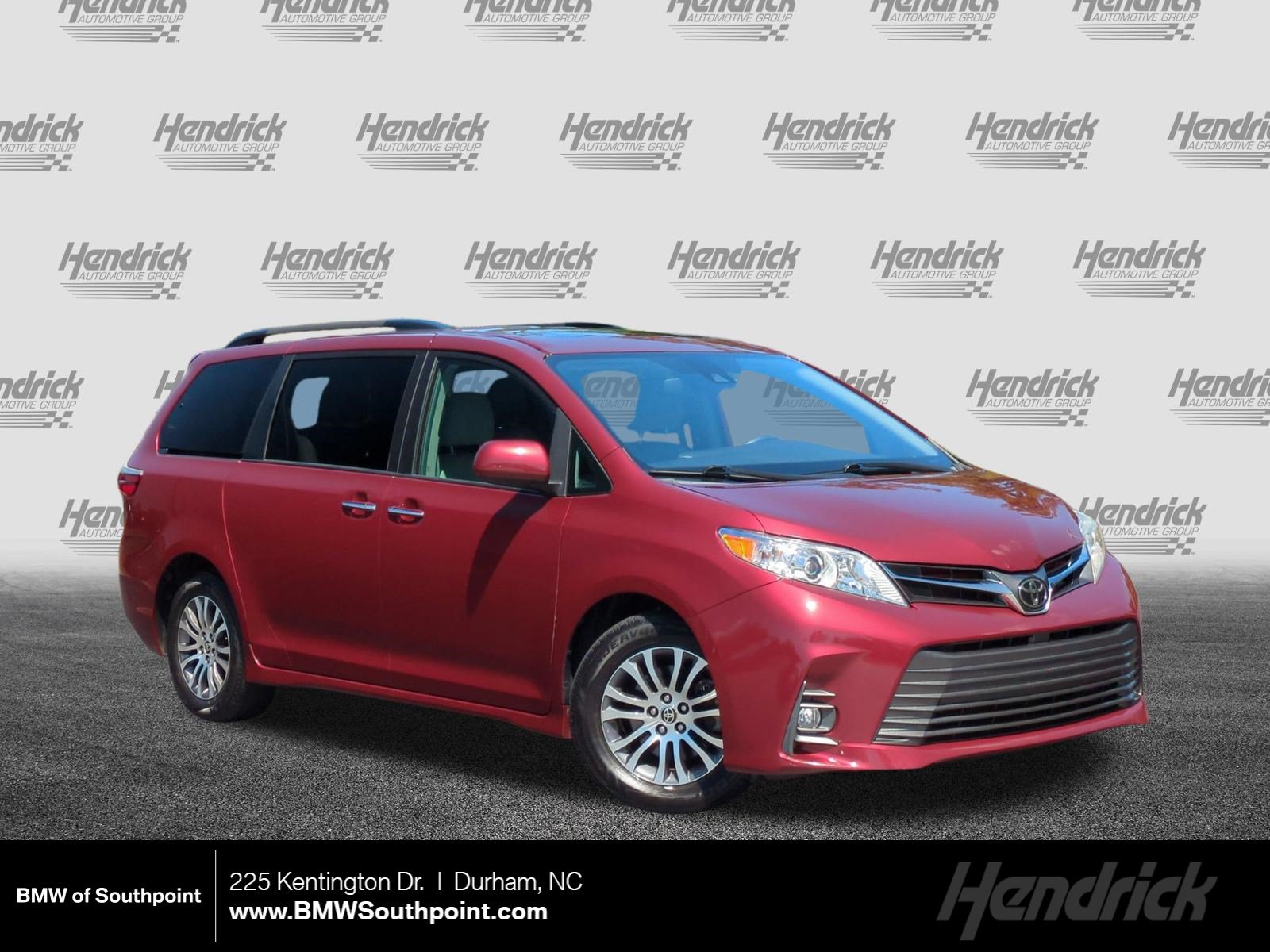 Used 2020 Toyota Sienna XLE FWD image 1