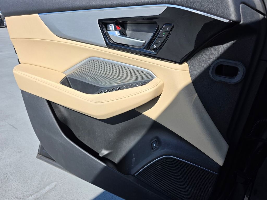 Used 2024 Acura MDX SH-AWD image 18