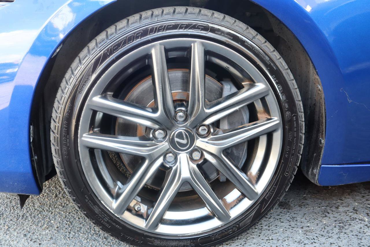 Used 2018 Lexus IS 300 F Sport w/ F Sport Package RWD image 31