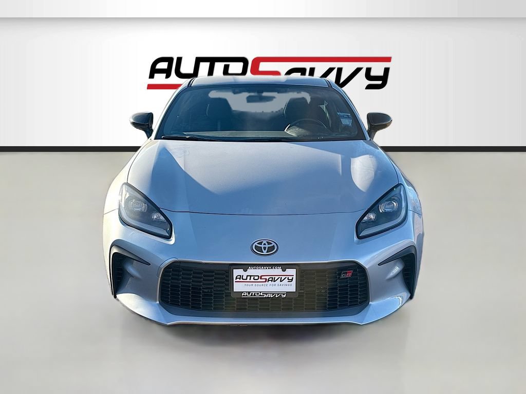 Used 2024 Toyota GR86 Premium RWD image 2