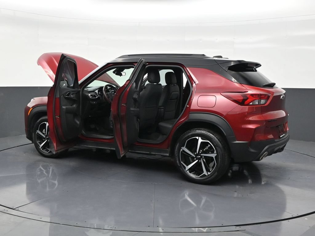 Used 2022 Chevrolet TrailBlazer RS w/ Technology Package FWD image 30