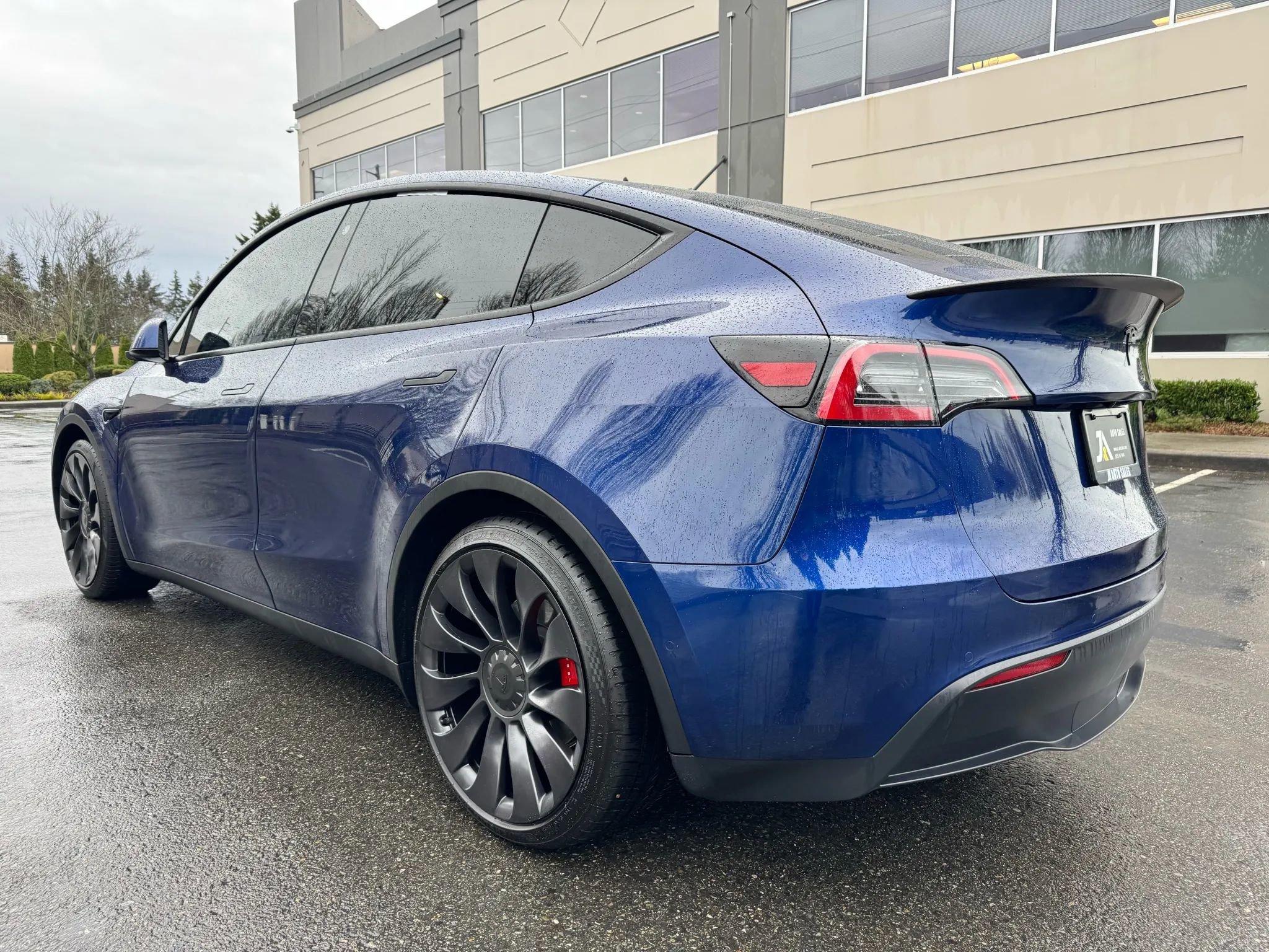 Used 2022 Tesla Model Y Performance image 8