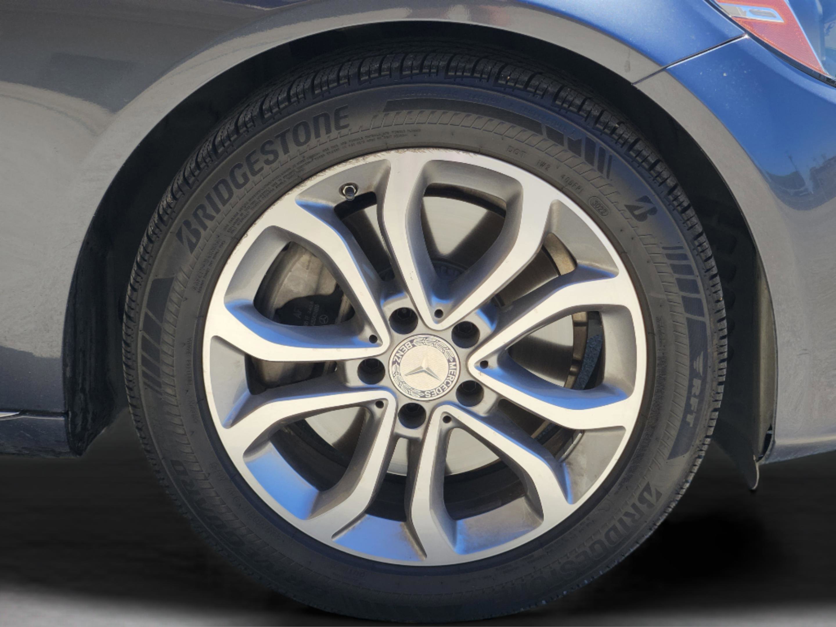 Used 2016 Mercedes-Benz C 300 Sedan image 9