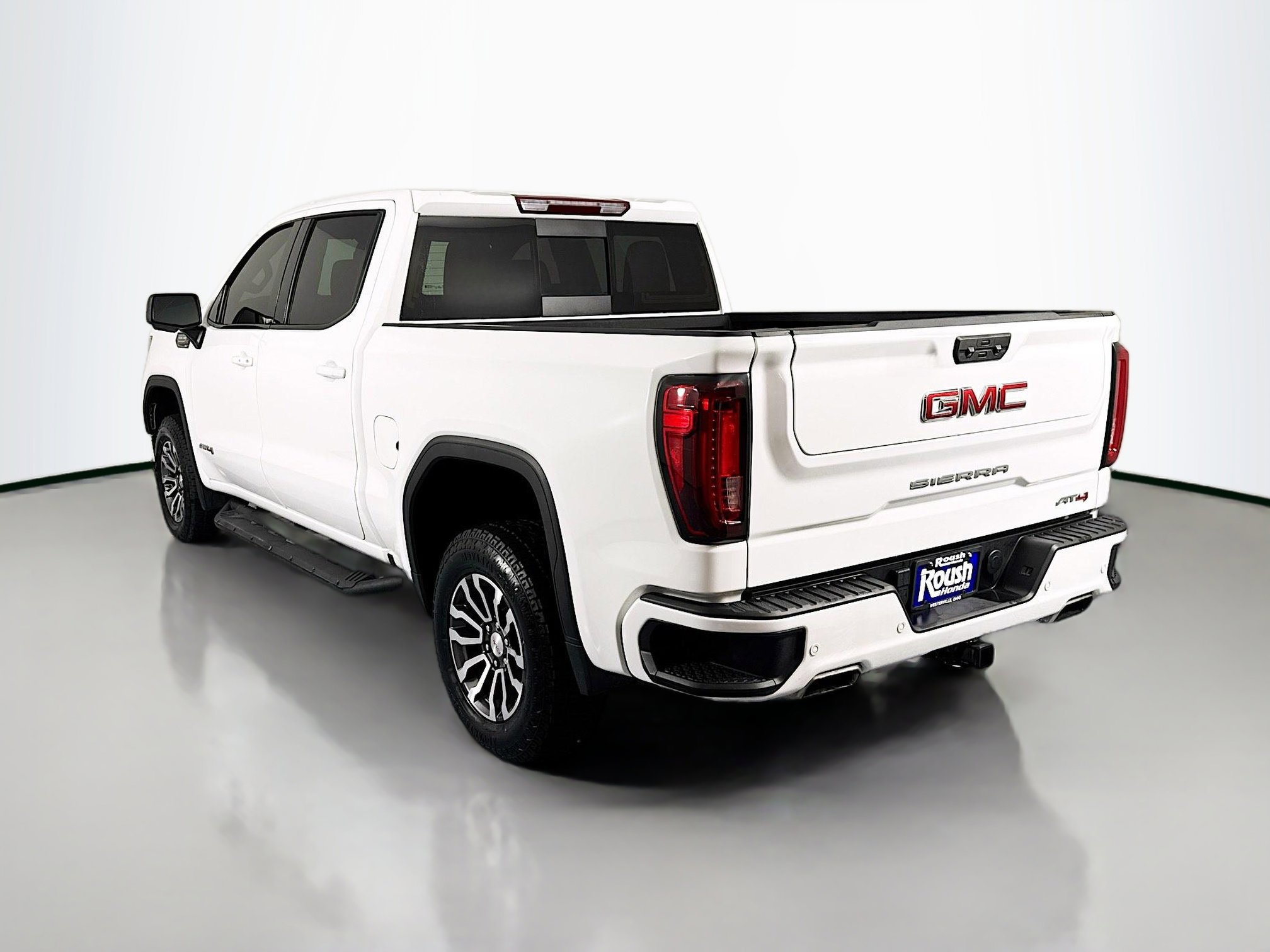 Used 2023 GMC Sierra 1500 AT4 w/ AT4 Premium Package image 7