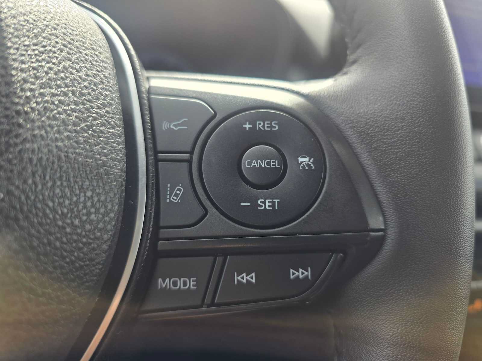 Used 2023 Toyota RAV4 XSE AWD/4WD image 34