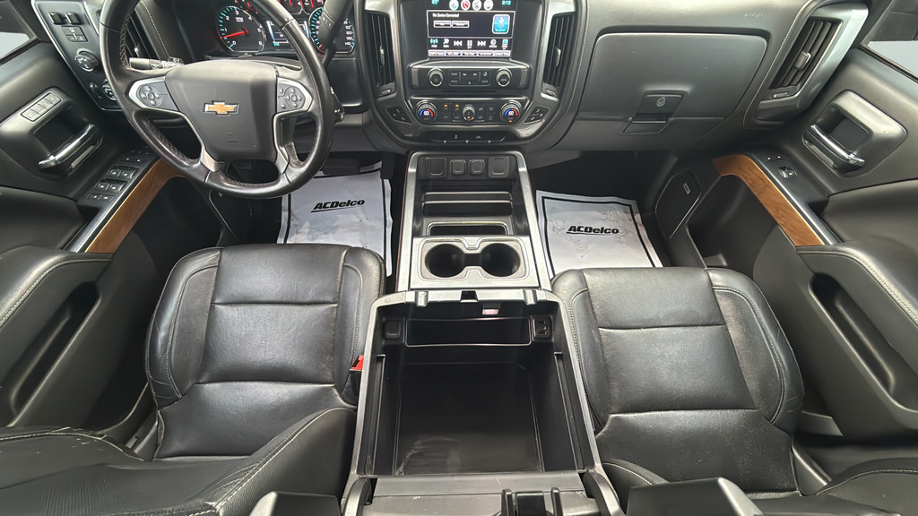 Used 2018 Chevrolet Silverado 1500 LTZ w/ Sport Package AWD/4WD image 38