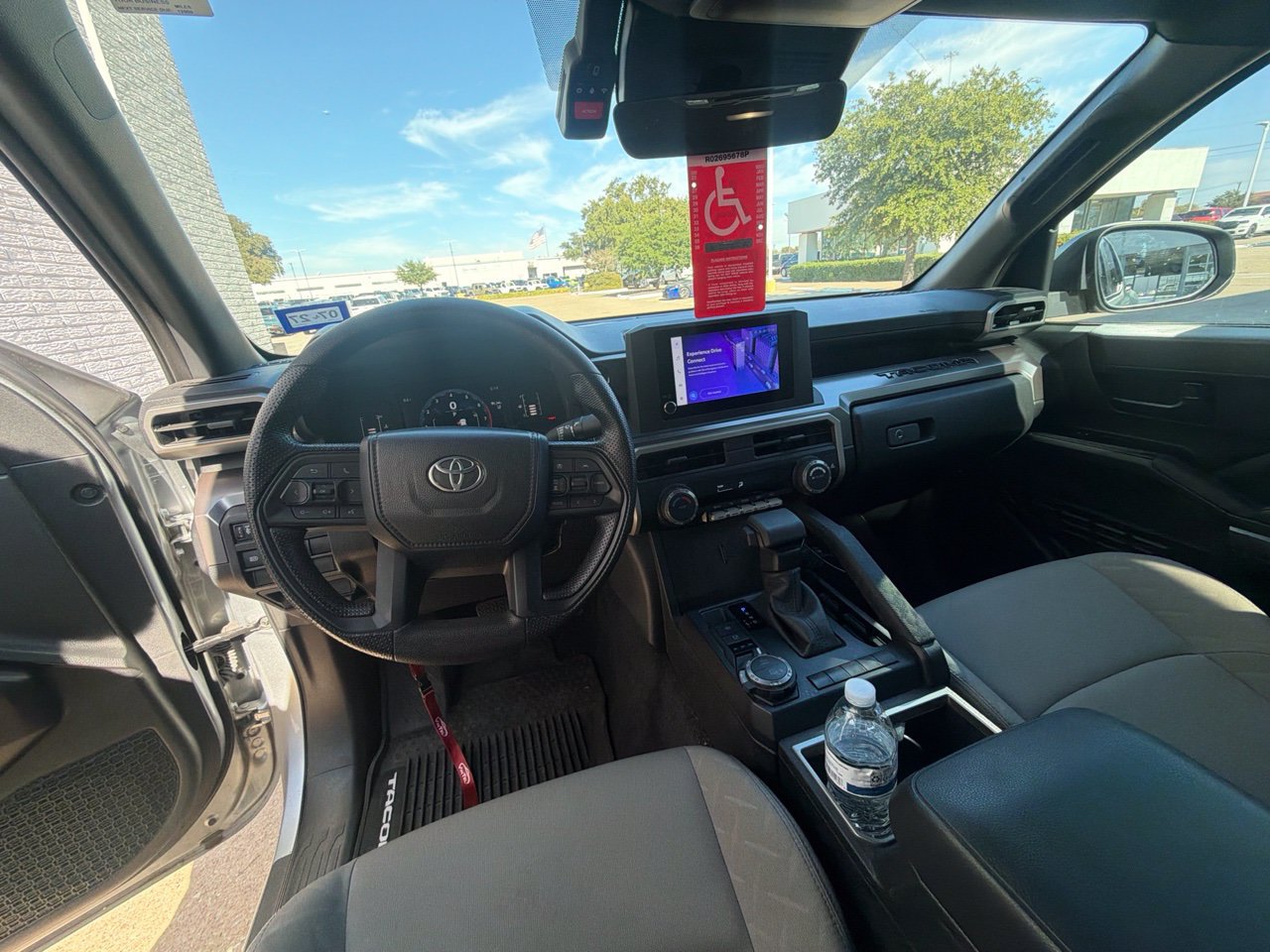 Used 2024 Toyota Tacoma SR5 AWD/4WD image 5
