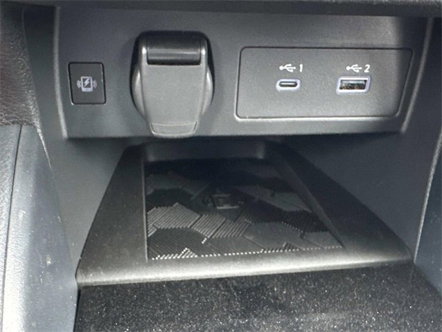 New 2025 Nissan Versa SR w/ Trunk Package image 27