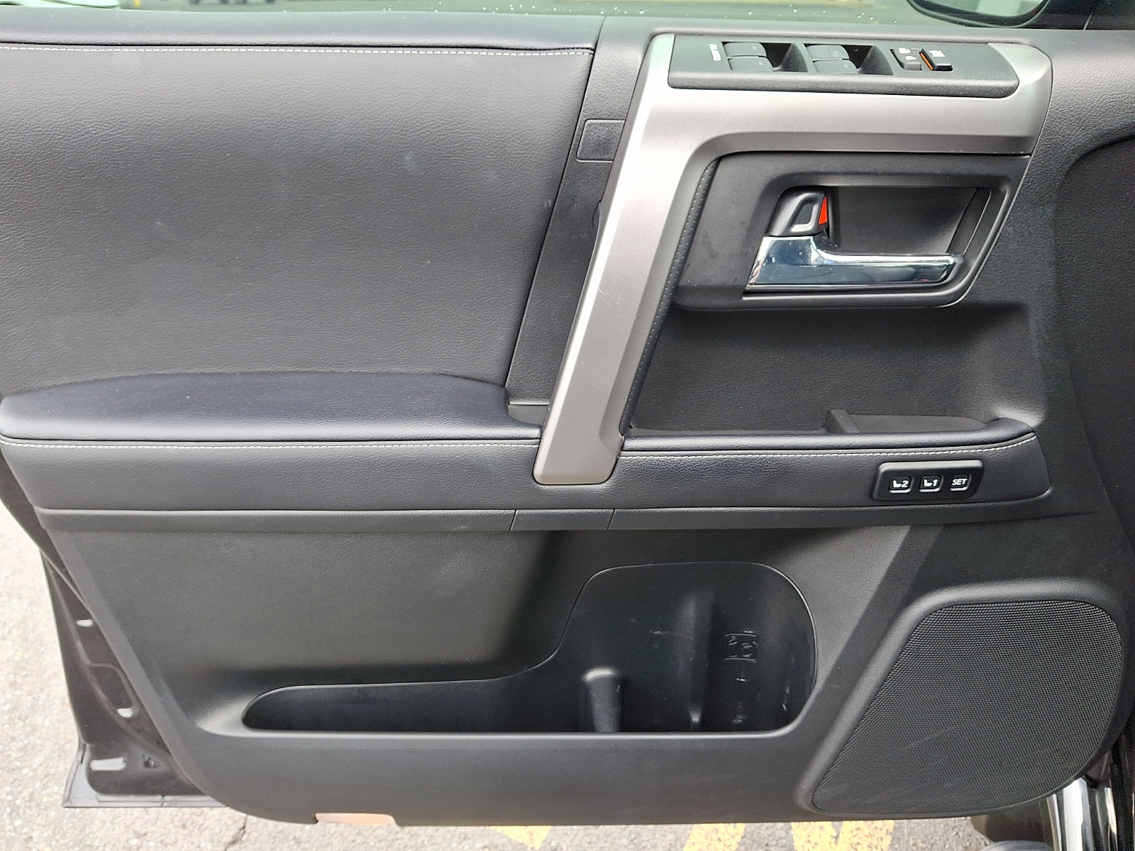 Used 2023 Toyota 4Runner Limited image 12