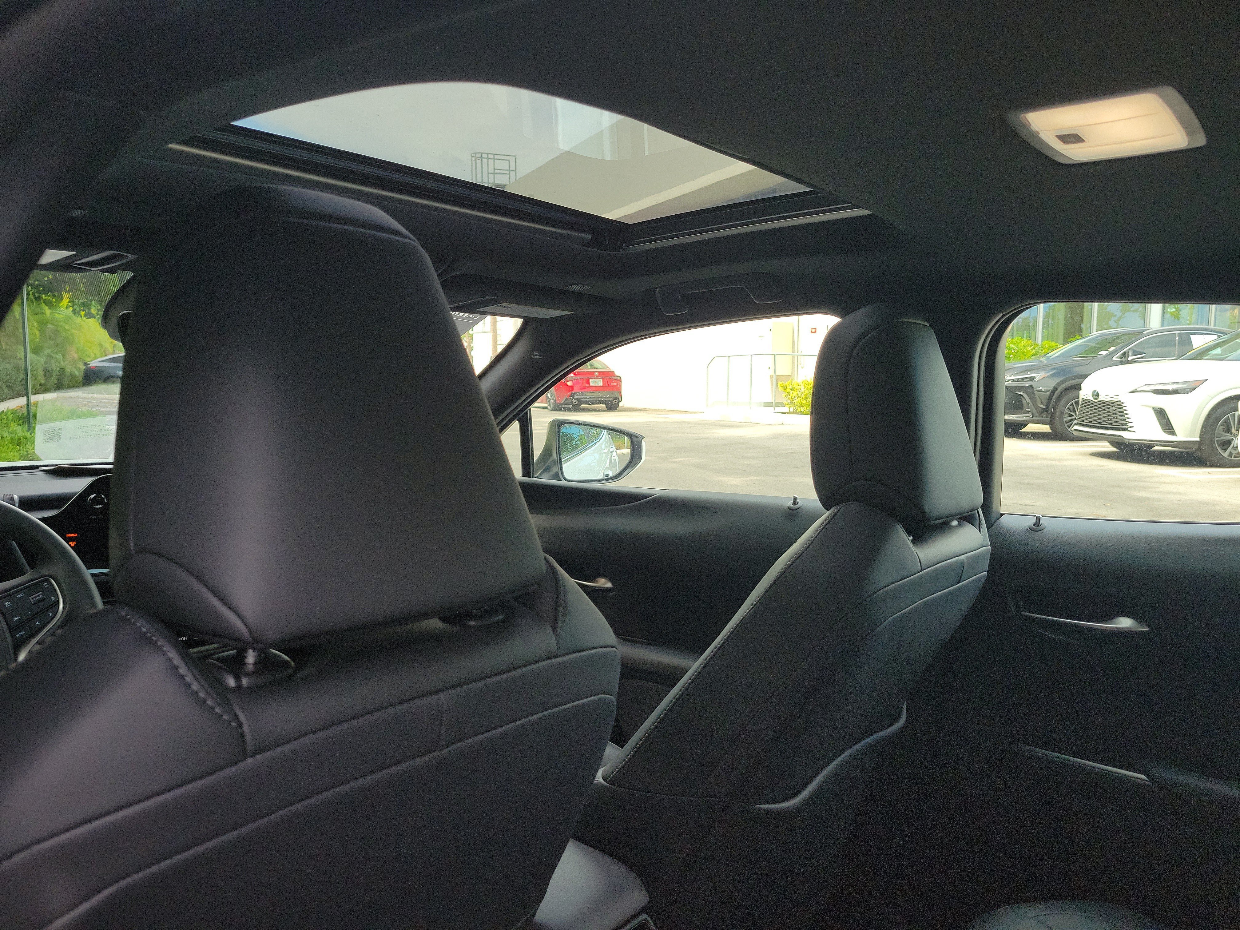 Used 2025 Lexus UX 300h FWD w/ Accessory Package (Z1) image 14
