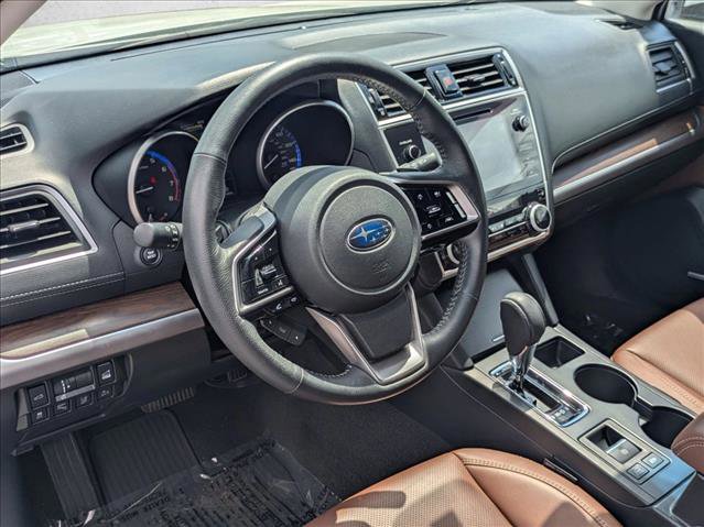 Used 2018 Subaru Outback 2.5i Touring w/ Popular Package #3 AWD/4WD image 9