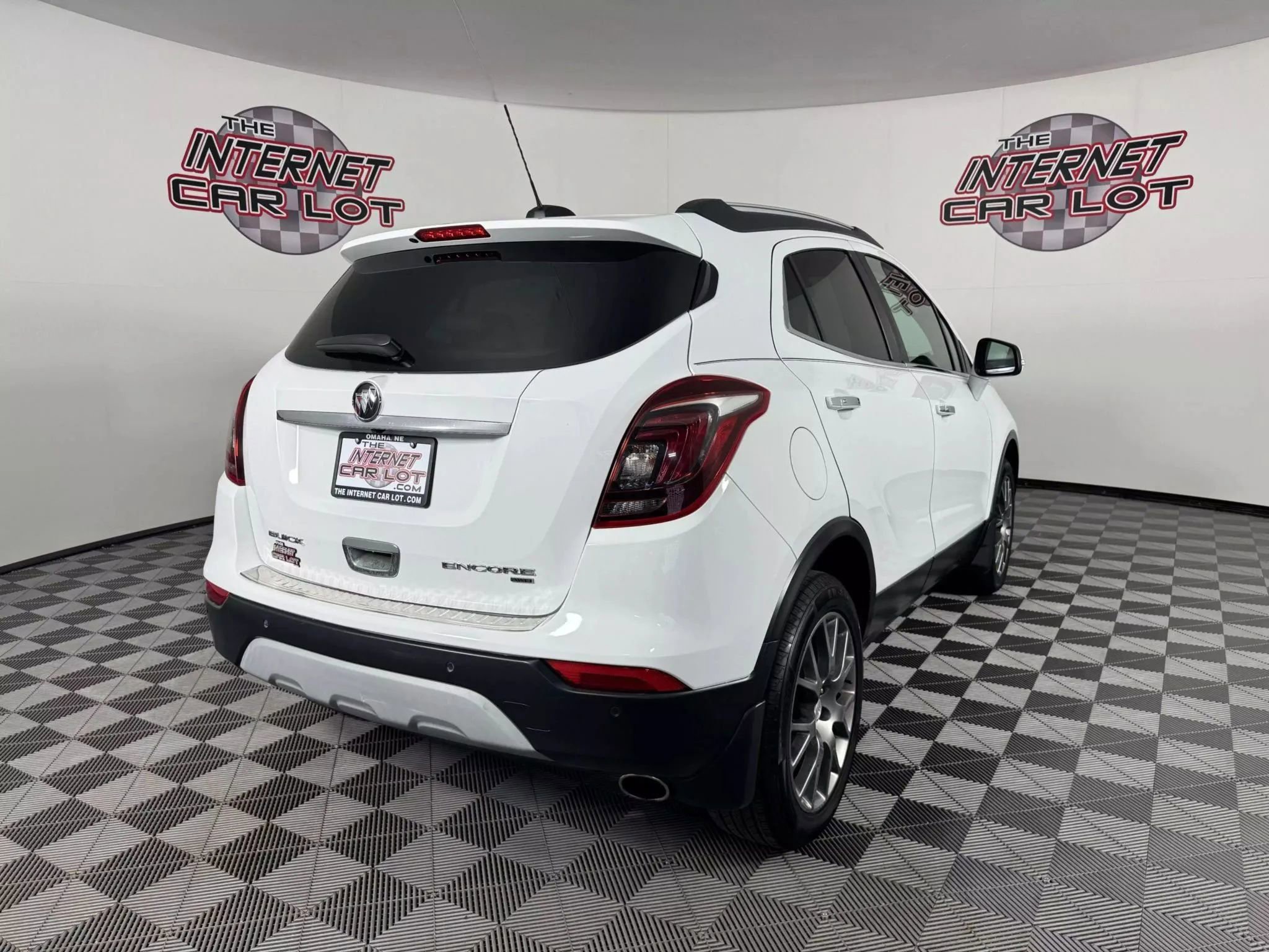 Used 2017 Buick Encore Premium w/ Experience Buick Package image 7
