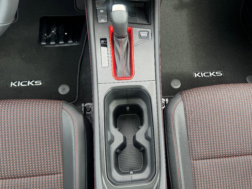 New 2025 Nissan Kicks SR w/ SR Premium Package image 21