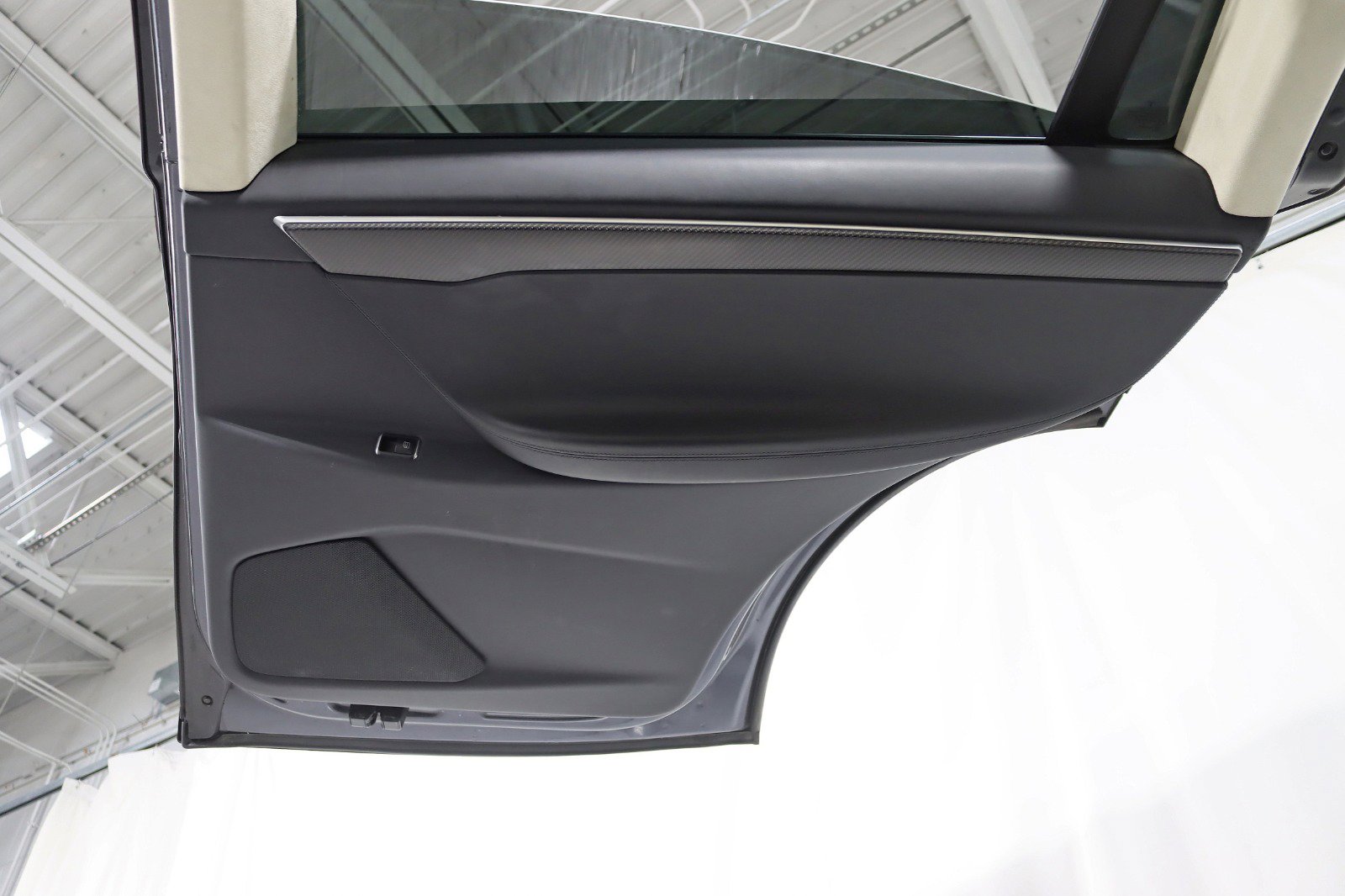 Used 2016 Tesla Model X Performance image 37