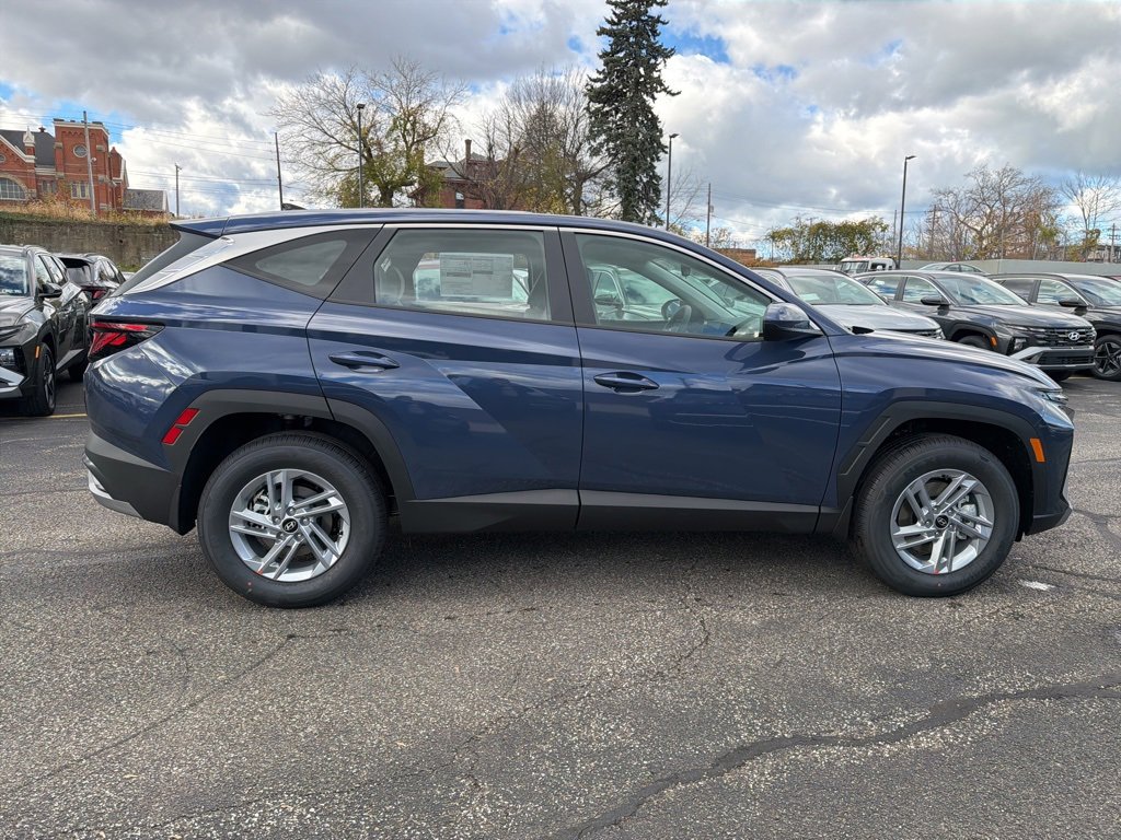 New 2026 Hyundai Tucson SE image 8