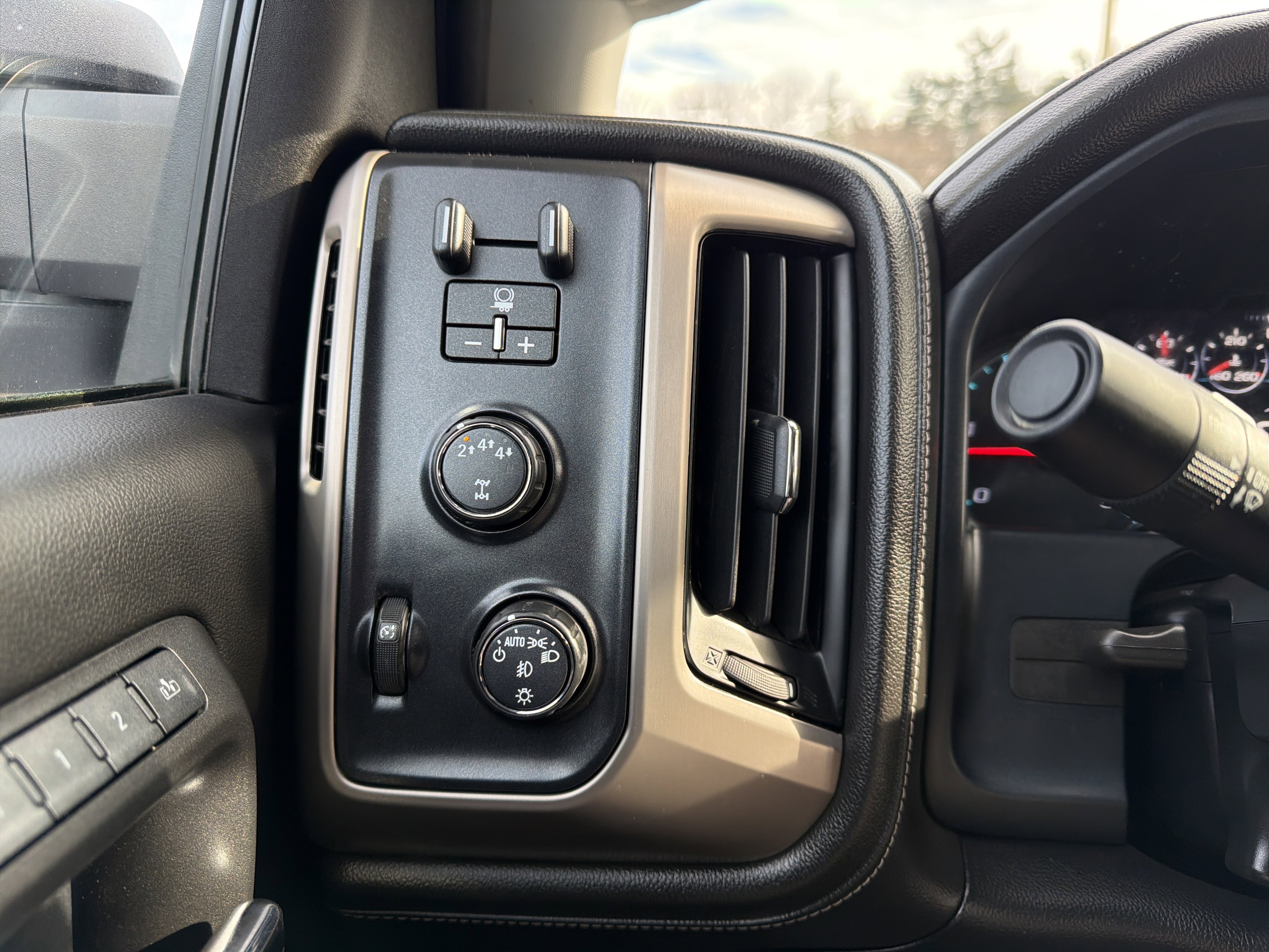 Used 2019 GMC Sierra 2500 Denali w/ Duramax Plus Package image 22