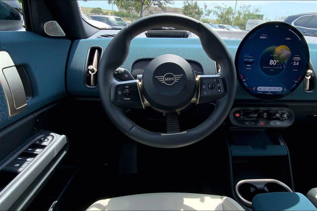 Certified 2025 MINI Cooper Countryman SE w/ Comfort Package Max image 6