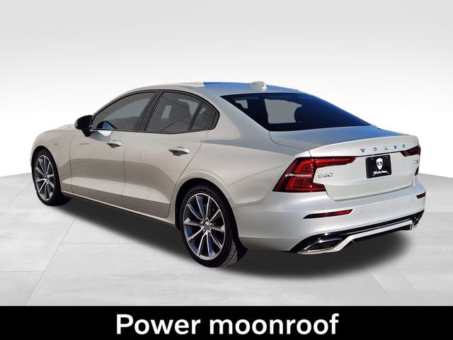 Certified 2021 Volvo S60 T5 Momentum w/ Premium Package image 7