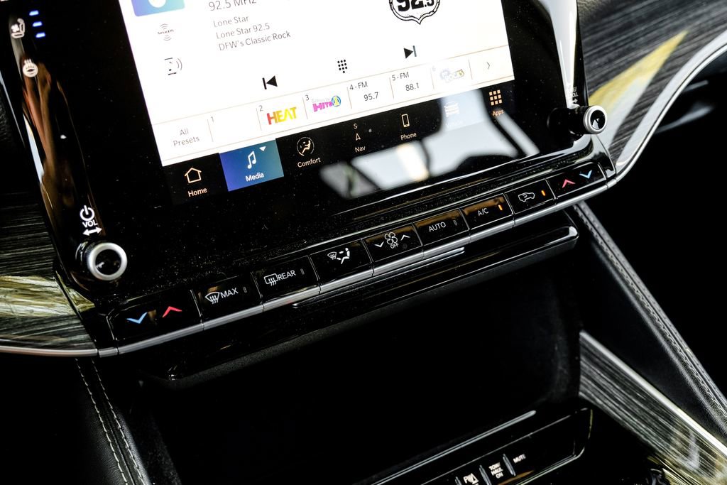 Used 2022 Jeep Wagoneer Series III image 35