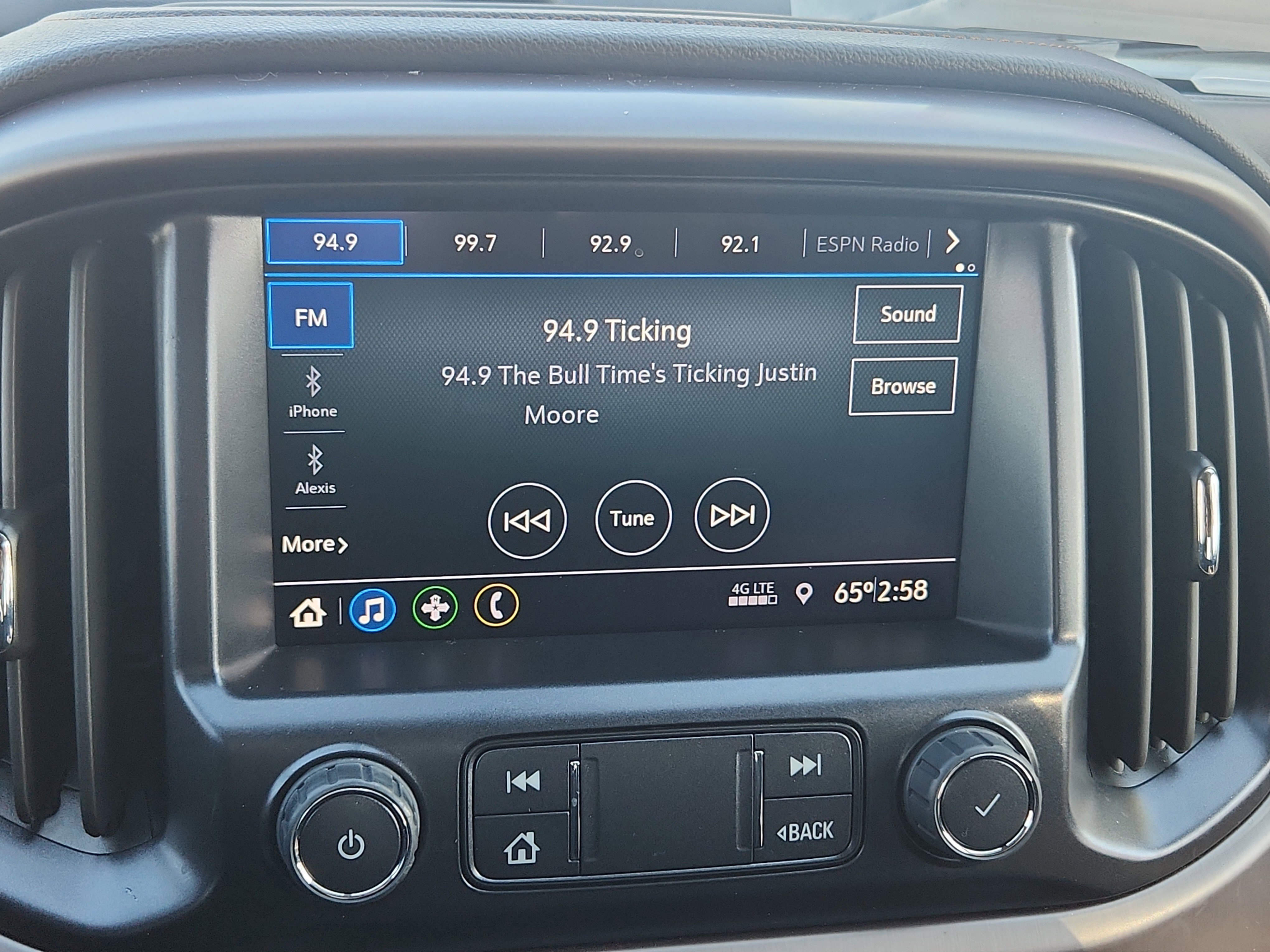 Used 2022 GMC Canyon AT4 image 13