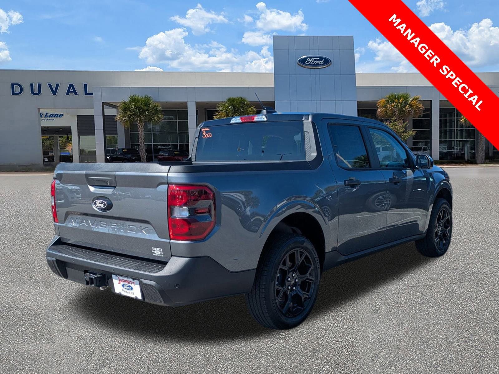 New 2025 Ford Maverick XLT w/ XLT Luxury Package image 3