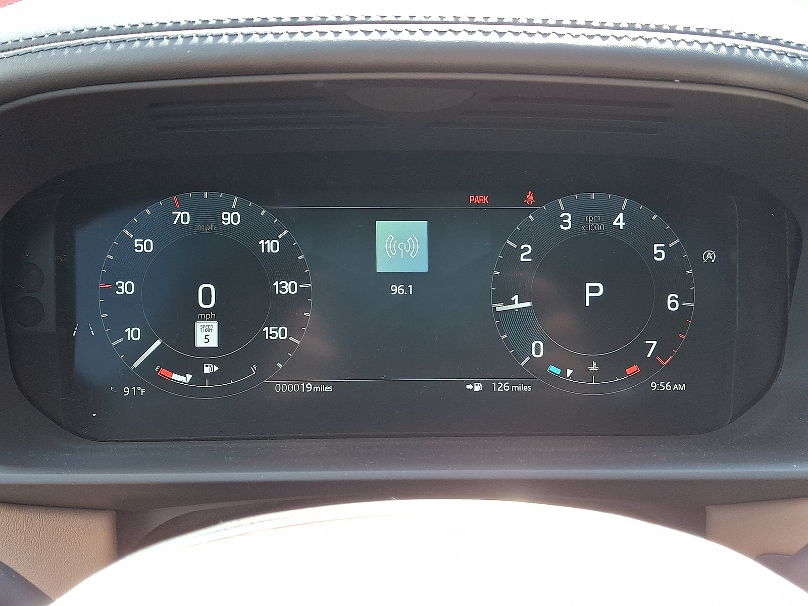 New 2026 Land Rover Discovery Limited Edition AWD/4WD image 7