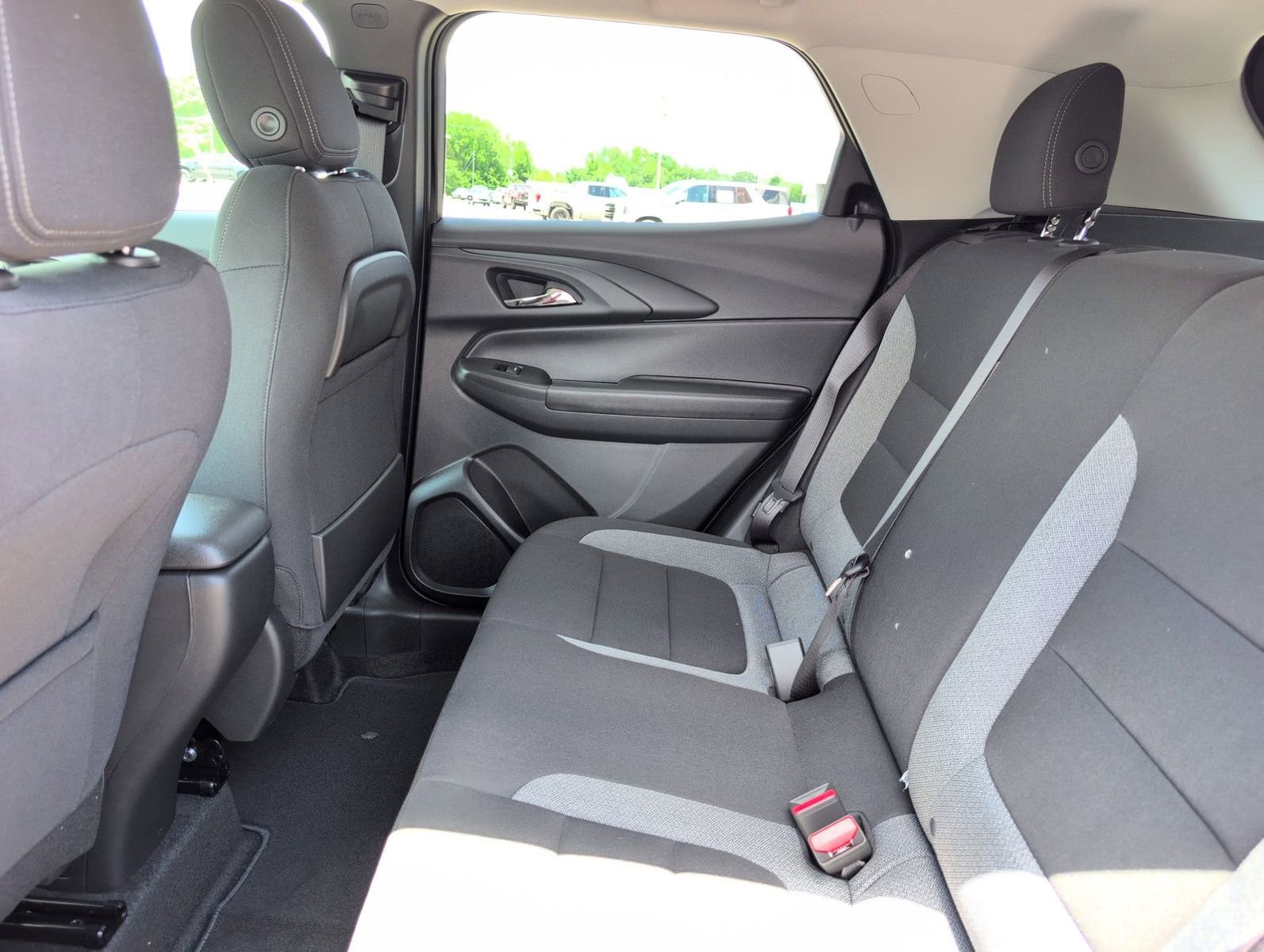New 2026 Chevrolet TrailBlazer LS w/ LS Convenience Package FWD image 31