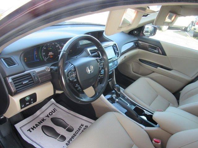 Used 2017 Honda Accord Touring image 38