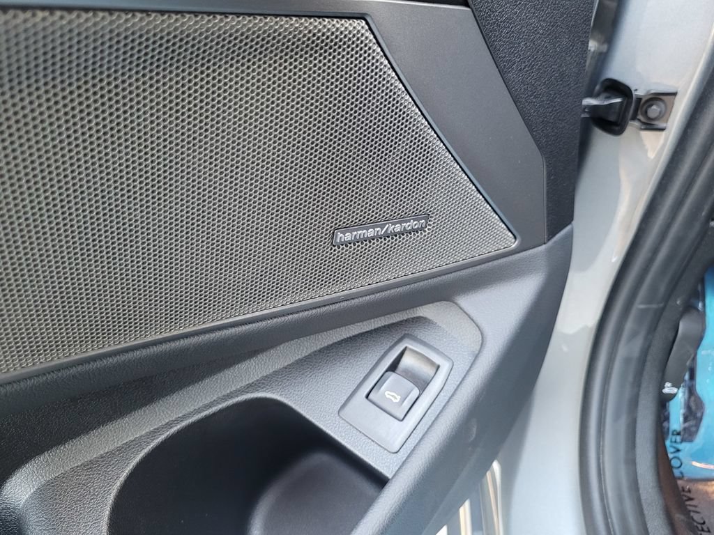 Used 2025 BMW M340i w/ Premium Package RWD image 31