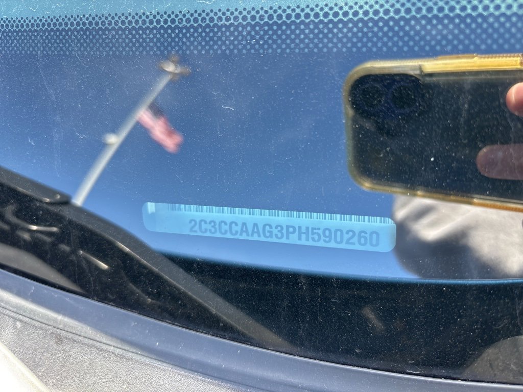 Used 2023 Chrysler 300 Touring w/ Sport Appearance Package image 11