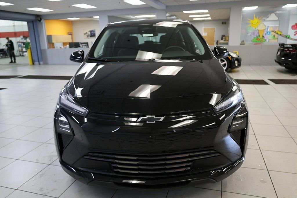 New 2027 Chevrolet Bolt LT w/ Comfort Package image 8